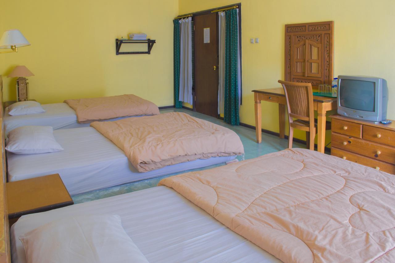 Foresta Inn Family Resort Prigen Zewnętrze zdjęcie