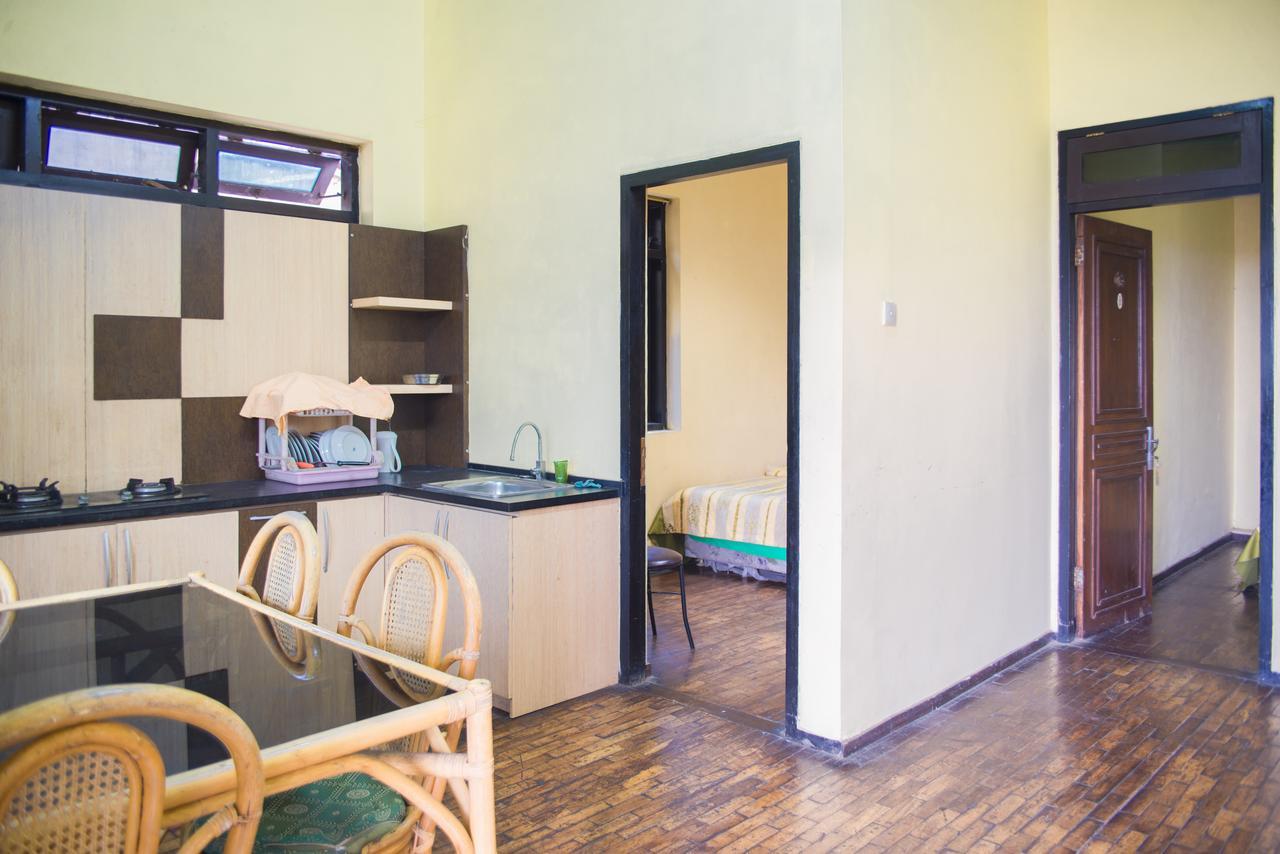 Foresta Inn Family Resort Prigen Zewnętrze zdjęcie
